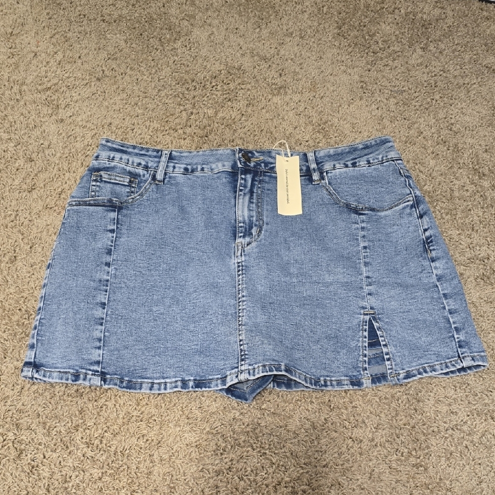 Blue A-Line Mini Skirt with Slit for Casual Wear
